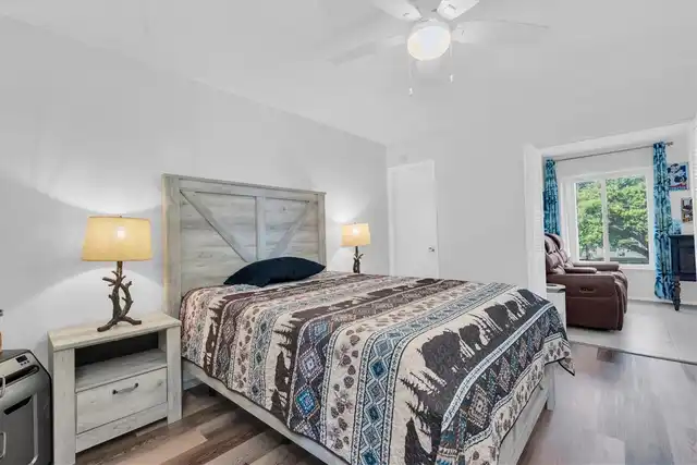 Listing Photo 19