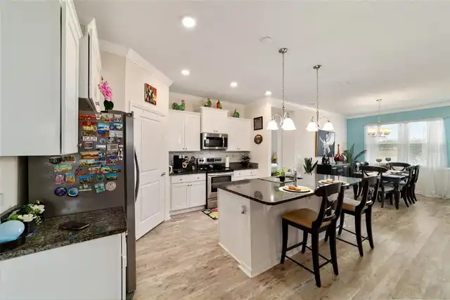 Listing Photo 18