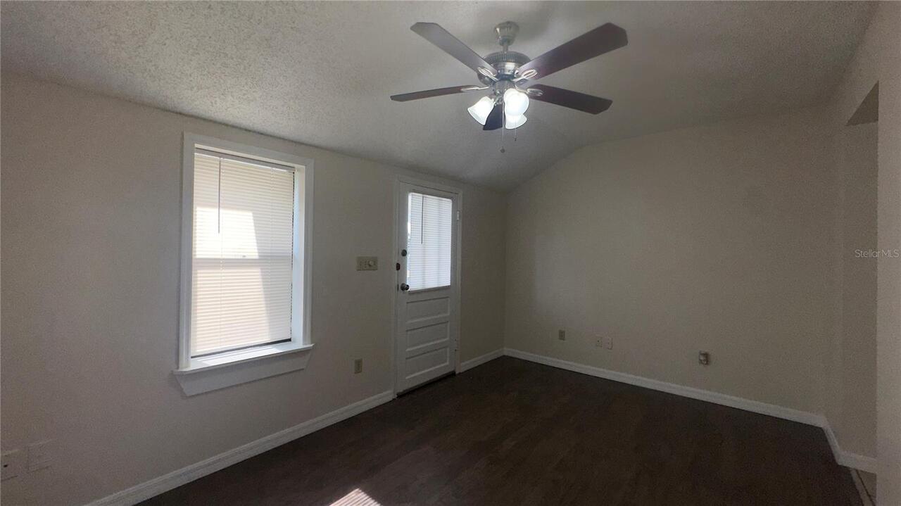Listing Photo 13