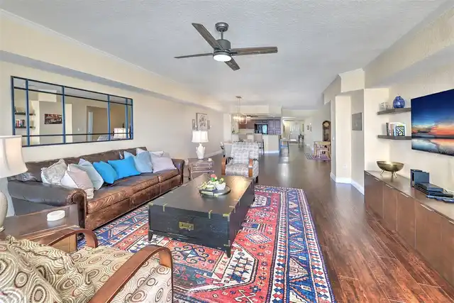 Listing Photo 14