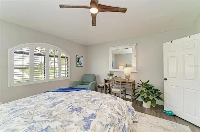 Listing Photo 24