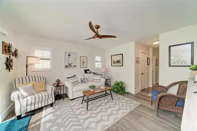 Listing Photo 28