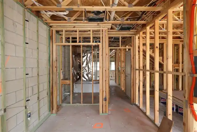 Listing Photo 7