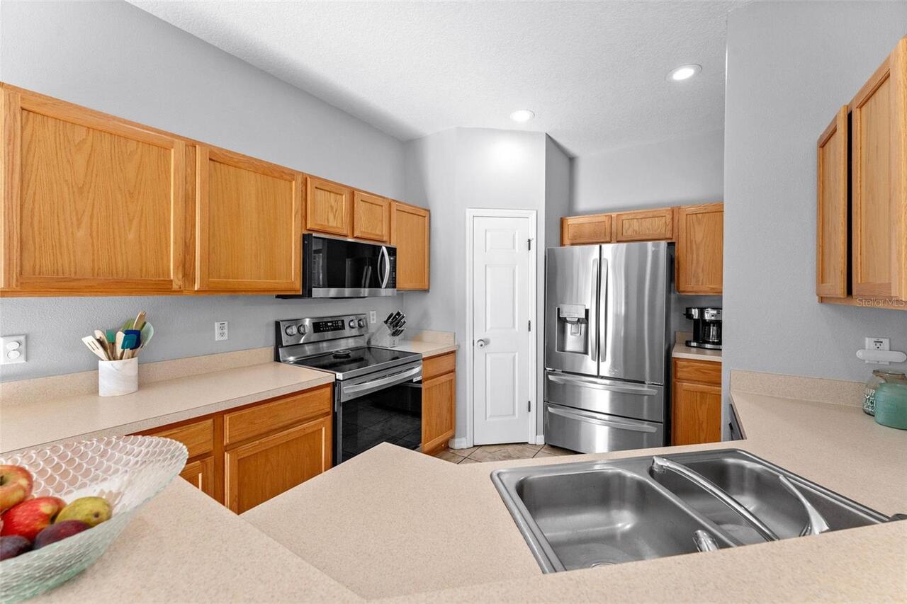 Listing Photo 8
