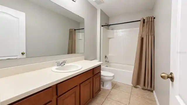 Listing Photo 20