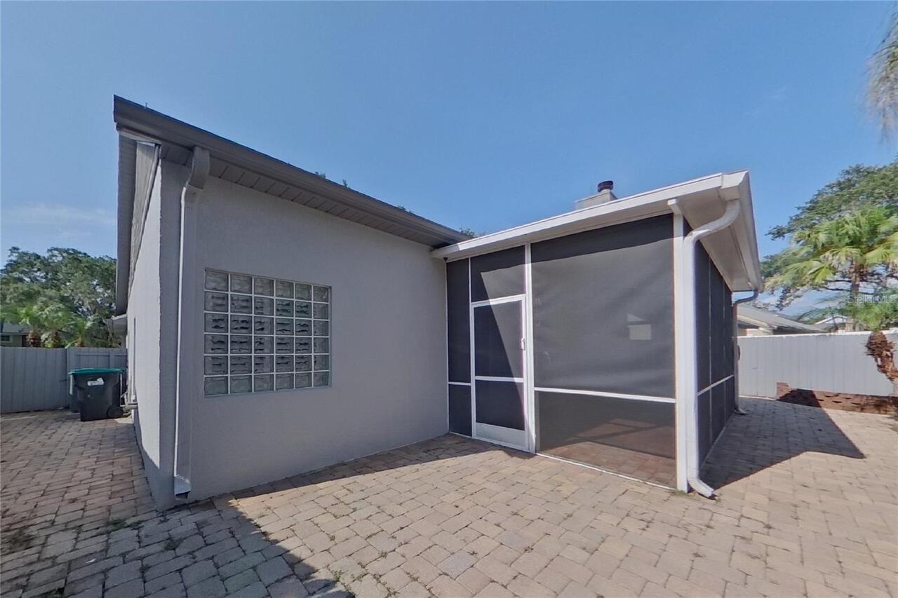 Listing Photo 15