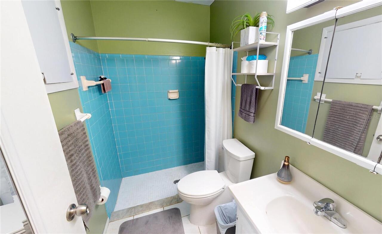 Listing Photo 12