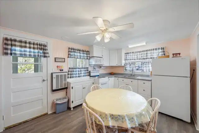 Listing Photo 18