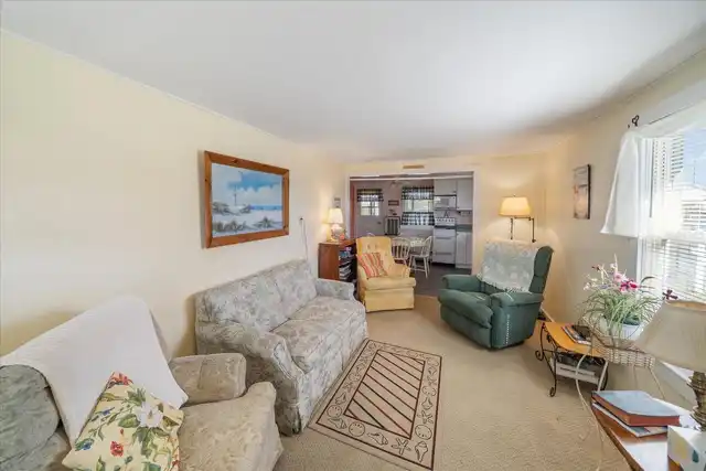 Listing Photo 28