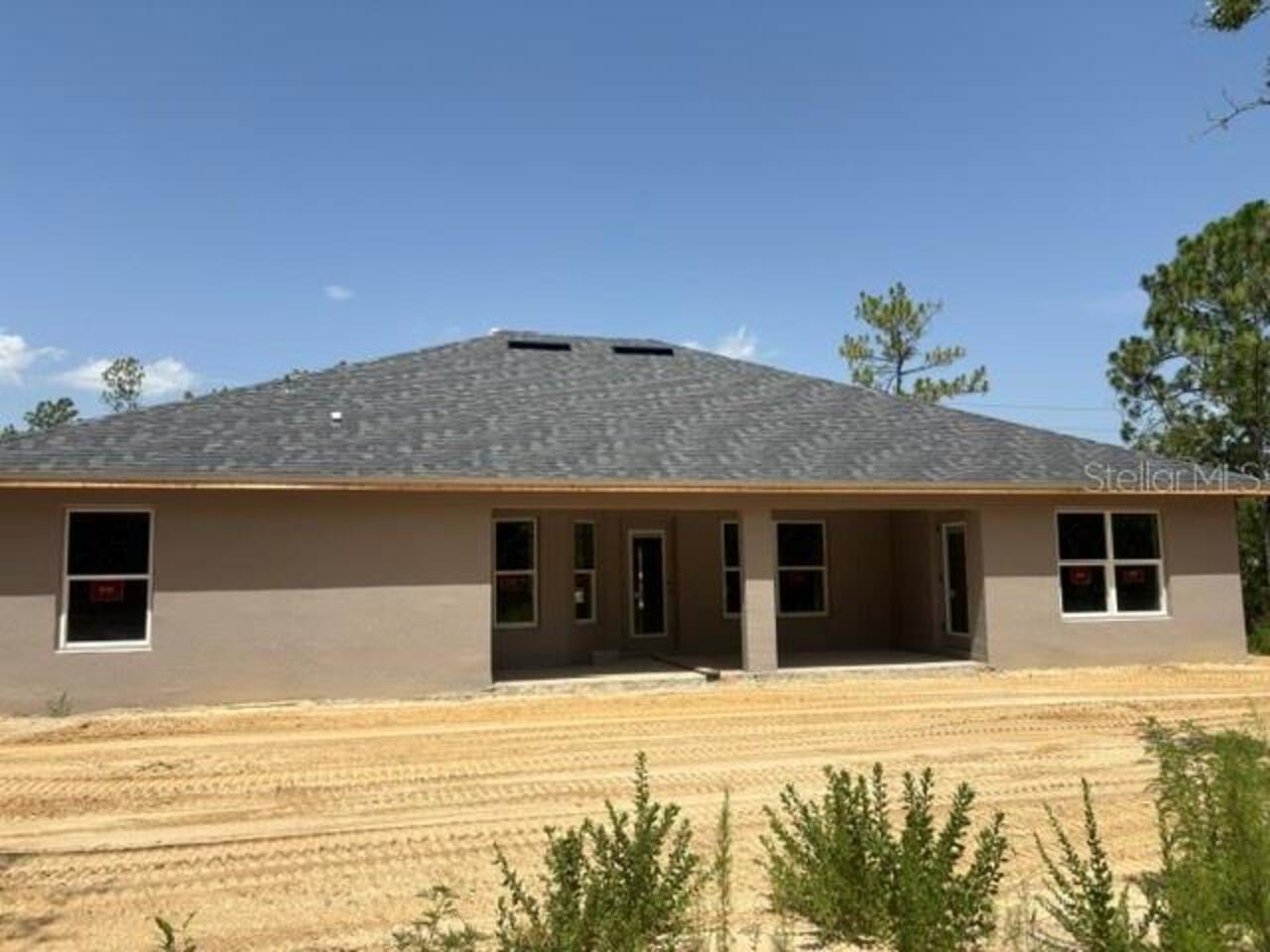 Listing Photo 12