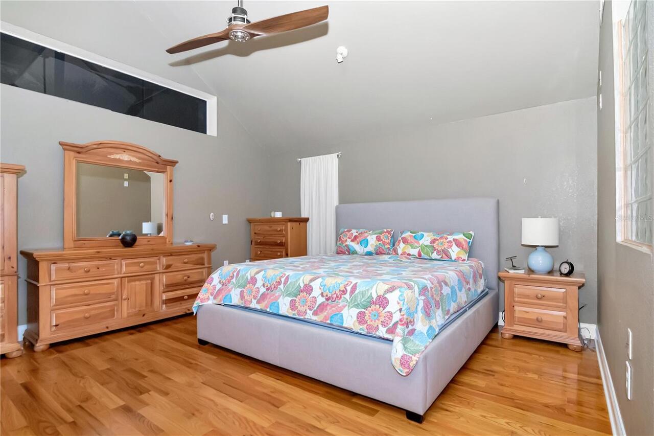 Listing Photo 23