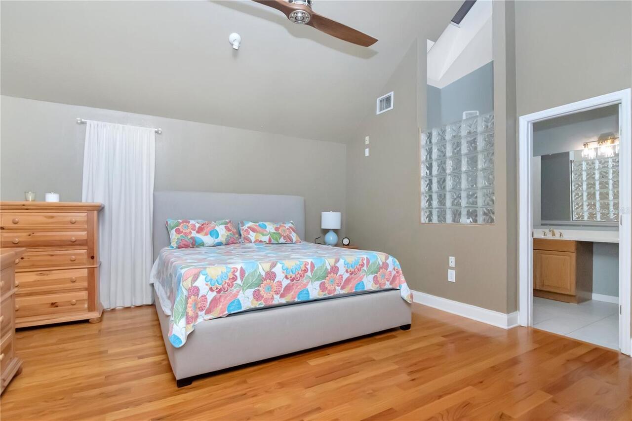 Listing Photo 24