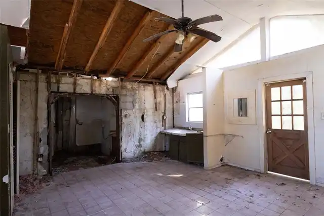 Listing Photo 19