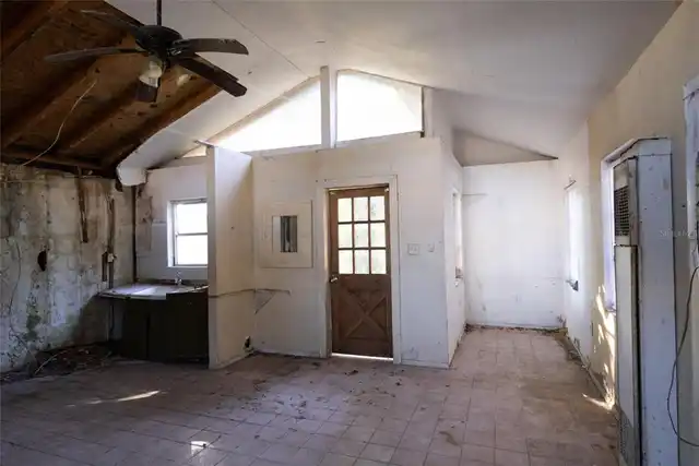 Listing Photo 22