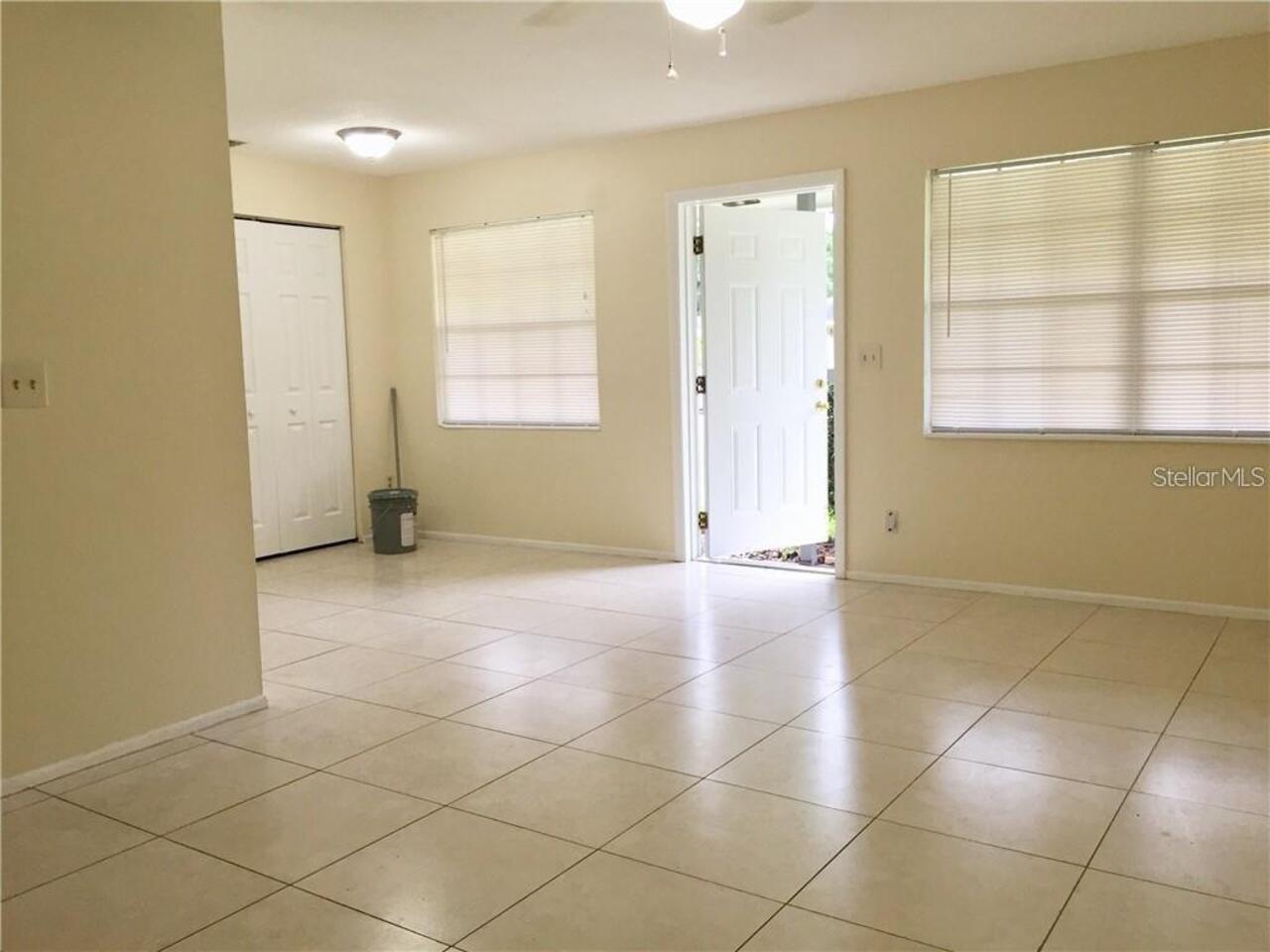 Listing Photo 10