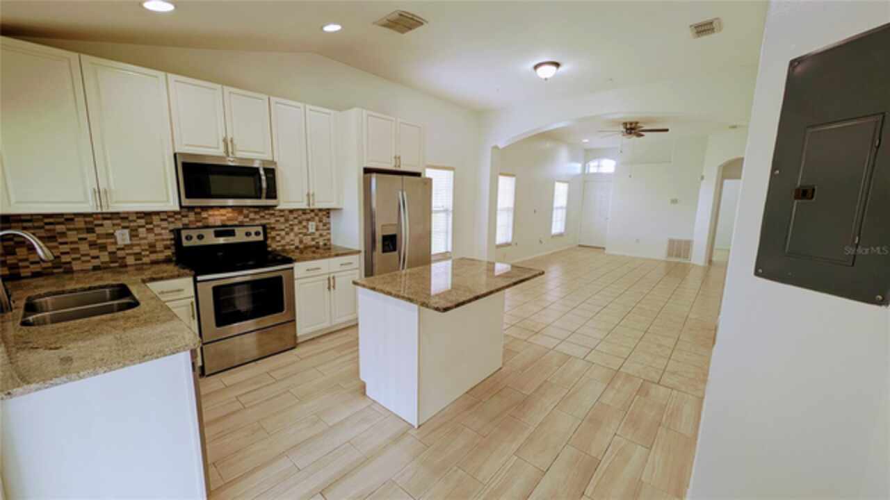 3BR, Residential Lease, 2BA, $2,100
Read More