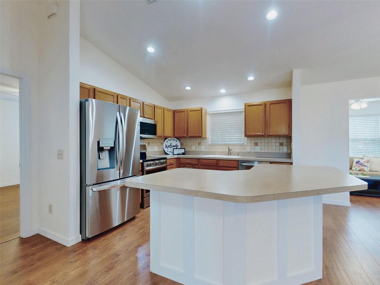 Listing Photo 10