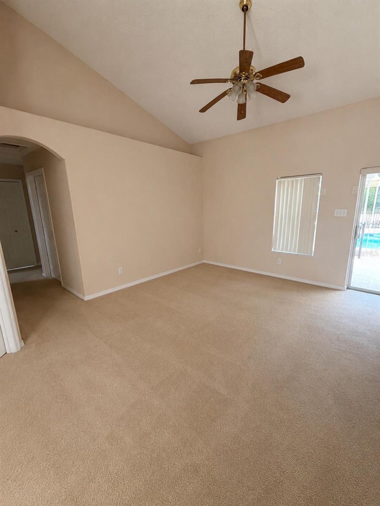 Listing Photo 9
