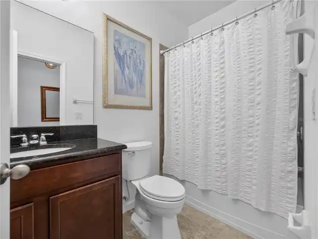 Listing Photo 12
