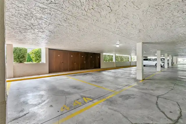 Listing Photo 32