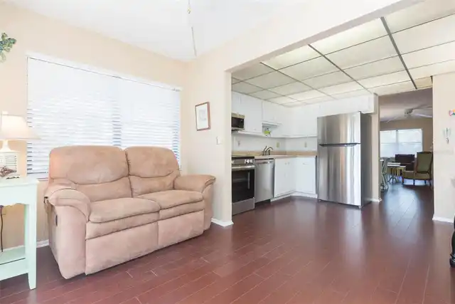 Listing Photo 14