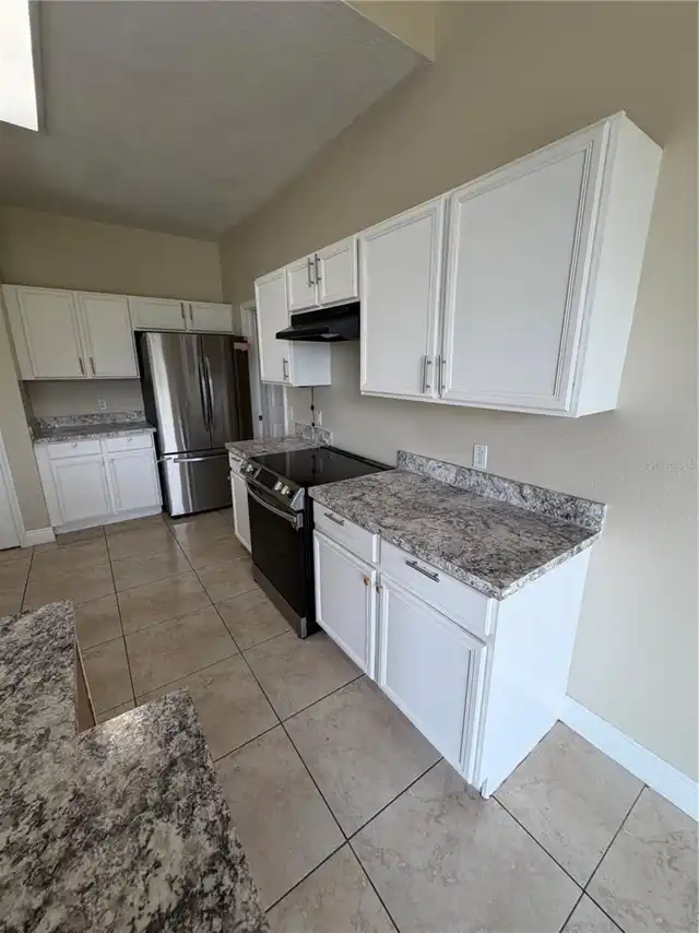 Listing Photo 7