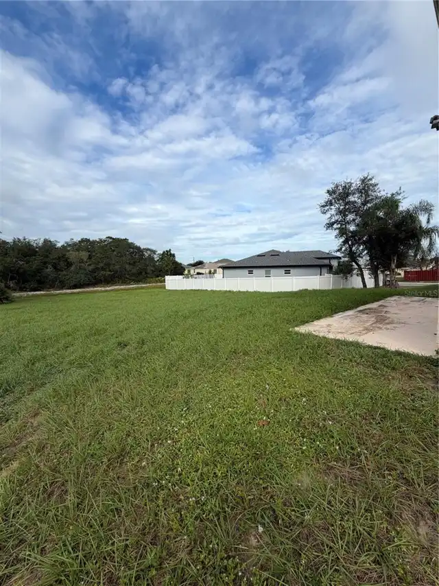 Listing Photo 25