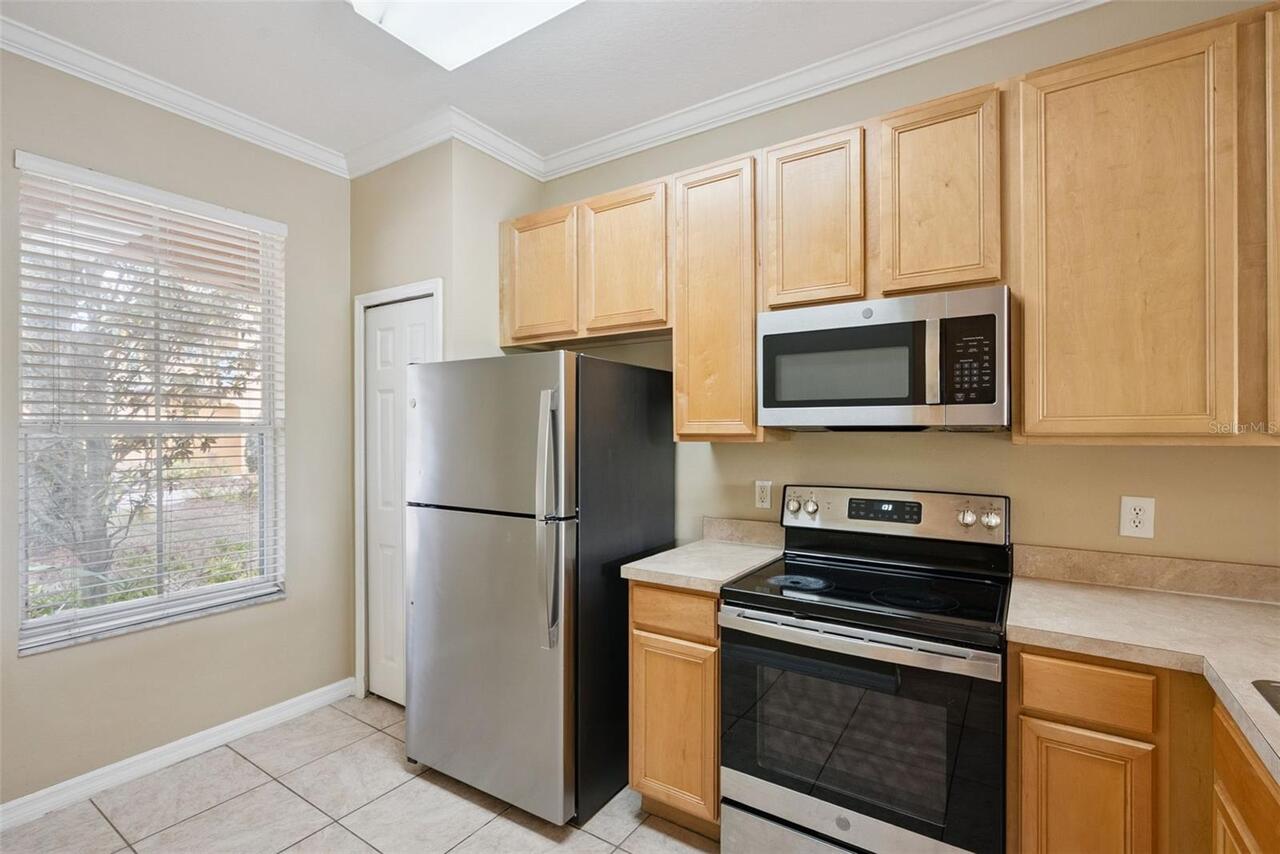 Listing Photo 9
