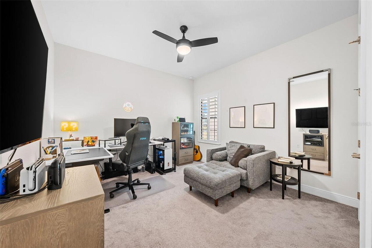 Listing Photo 17
