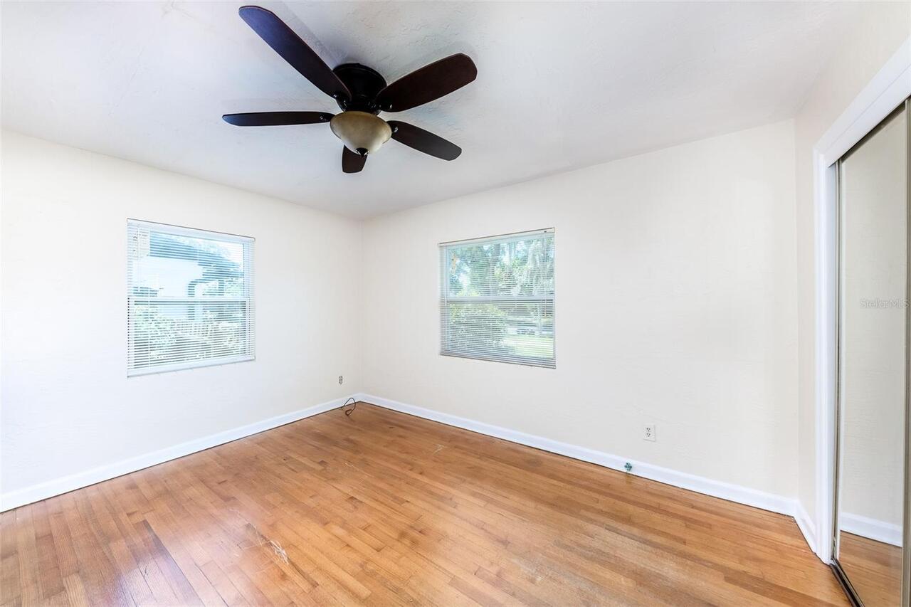 Listing Photo 8