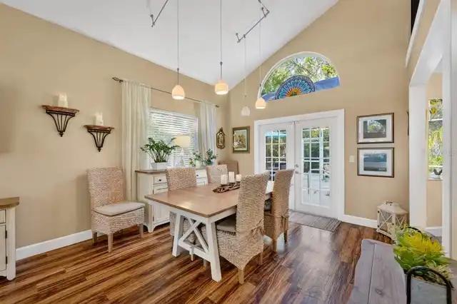 Listing Photo 9
