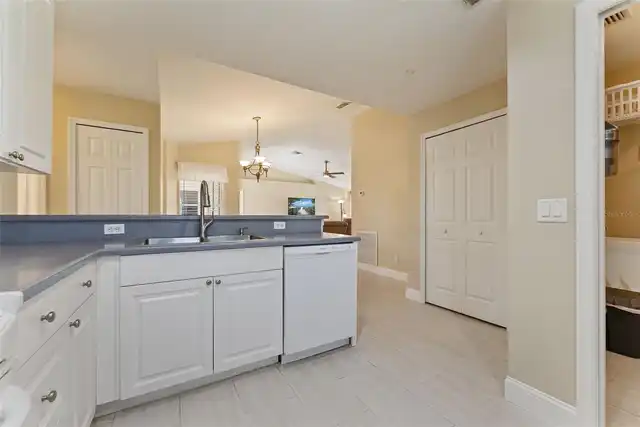 Listing Photo 14