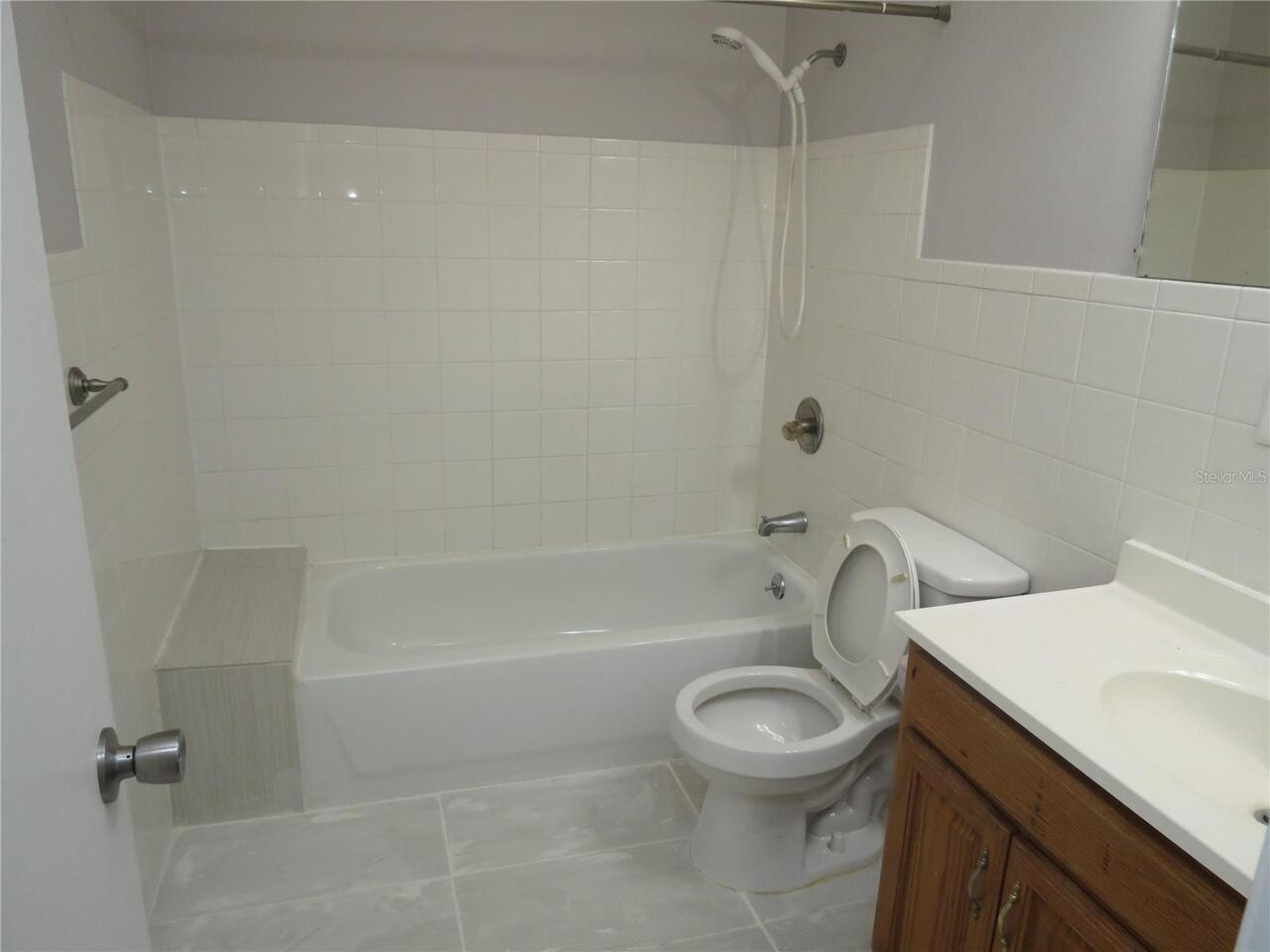 Listing Photo 8
