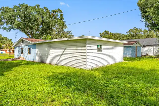 Listing Photo 9