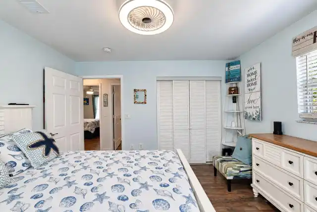Listing Photo 17