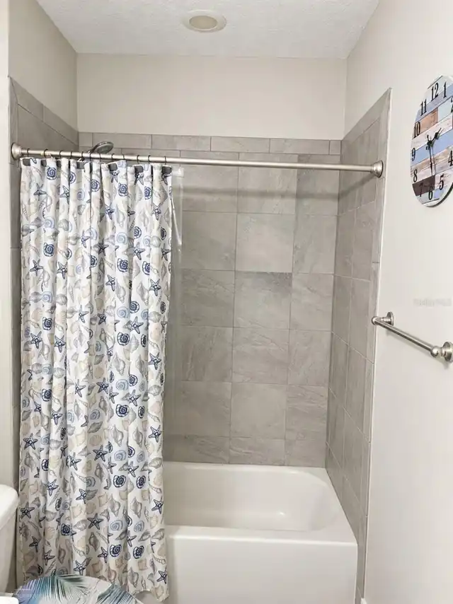 Listing Photo 12