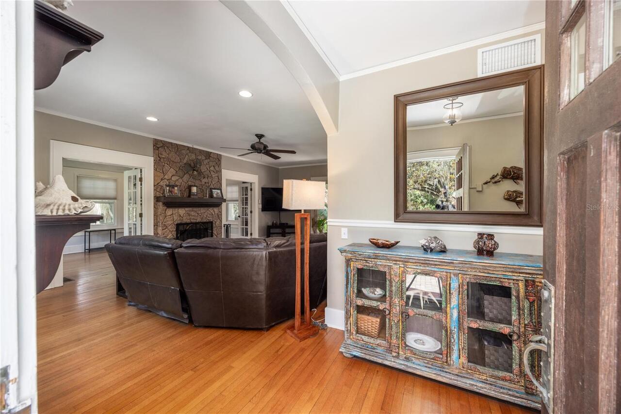 Listing Photo 10