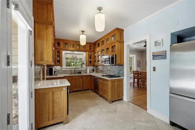 Listing Photo 23