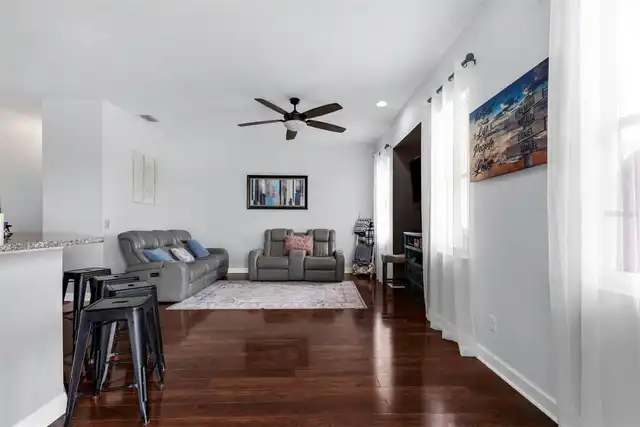 Listing Photo 25