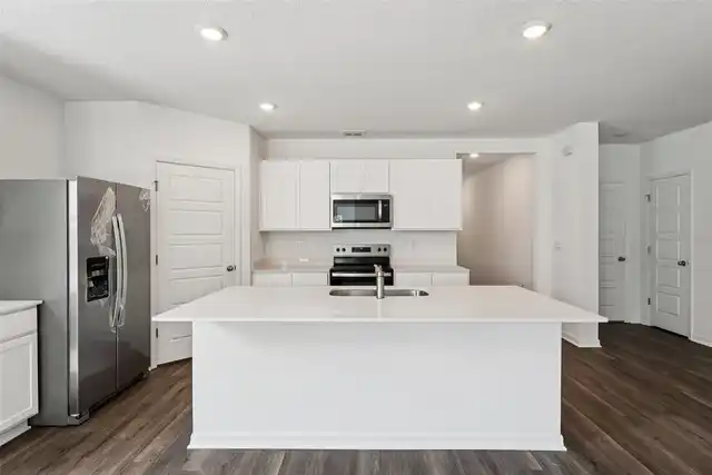 Listing Photo 8