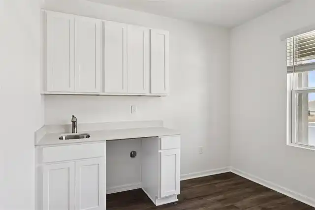 Listing Photo 16