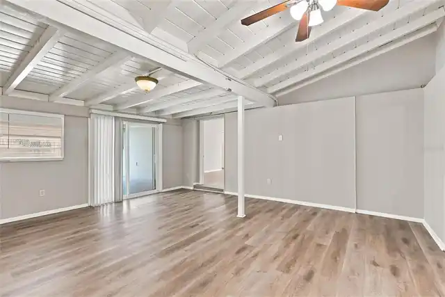 Listing Photo 15
