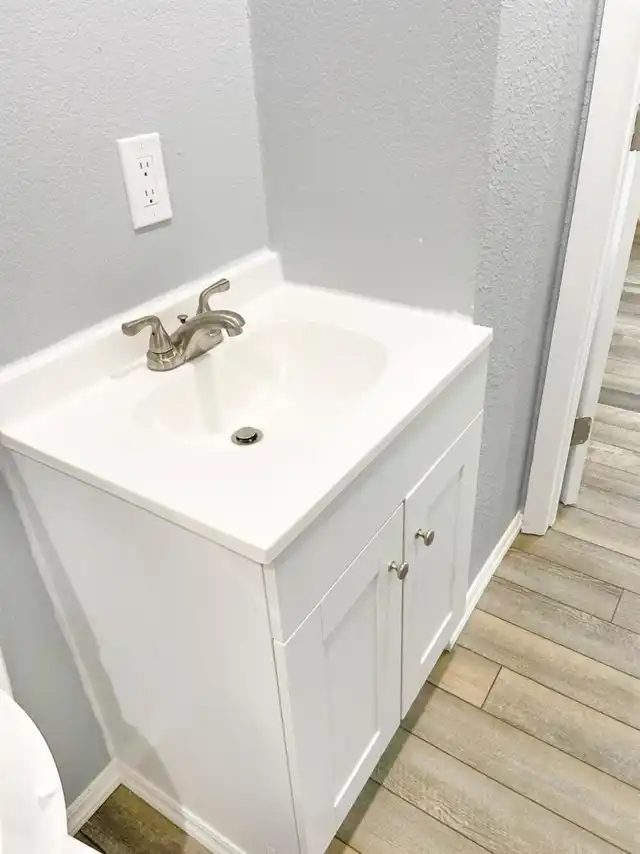 Listing Photo 15