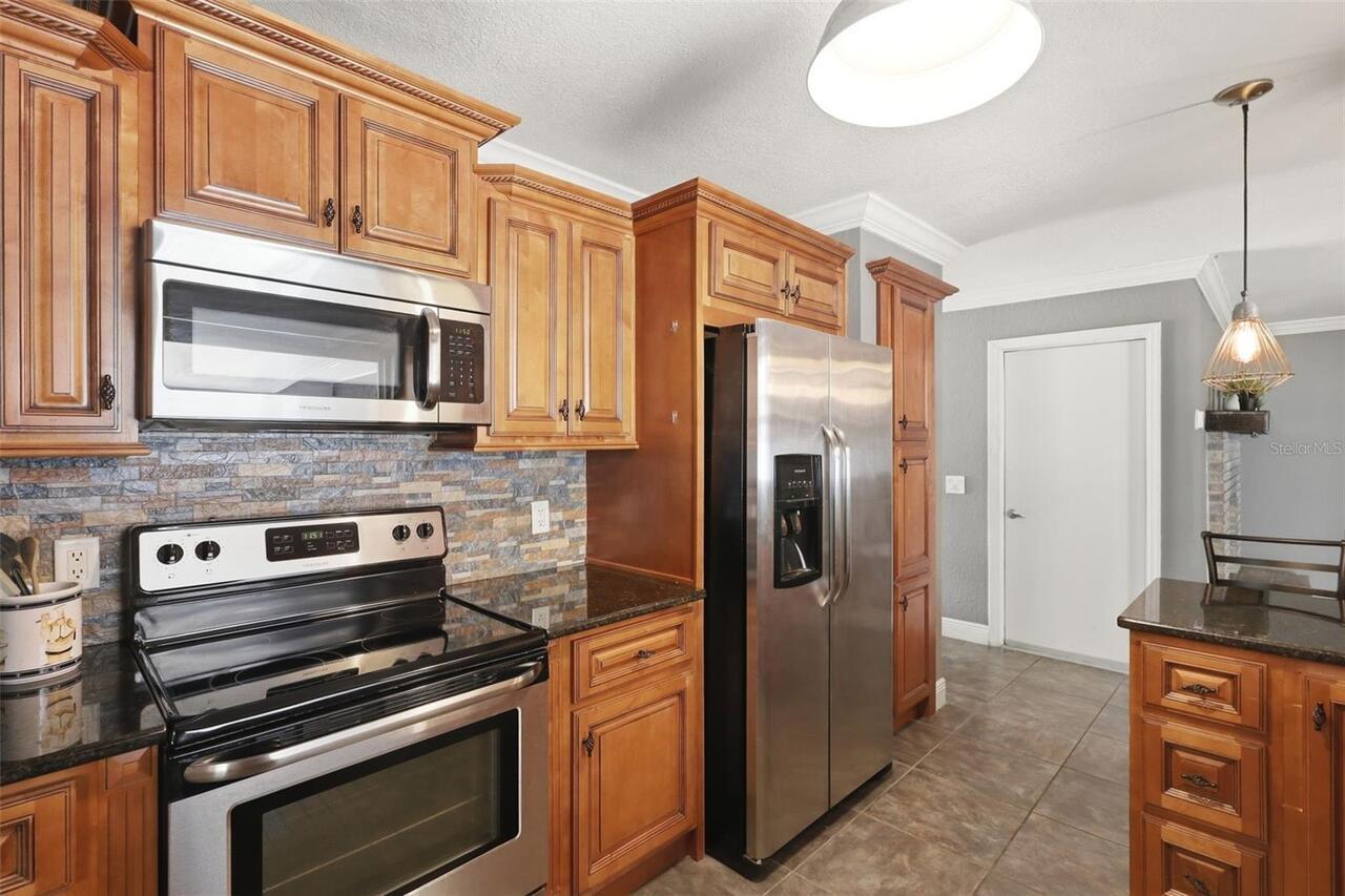 Listing Photo 12