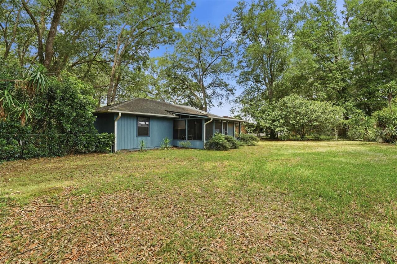 Listing Photo 9