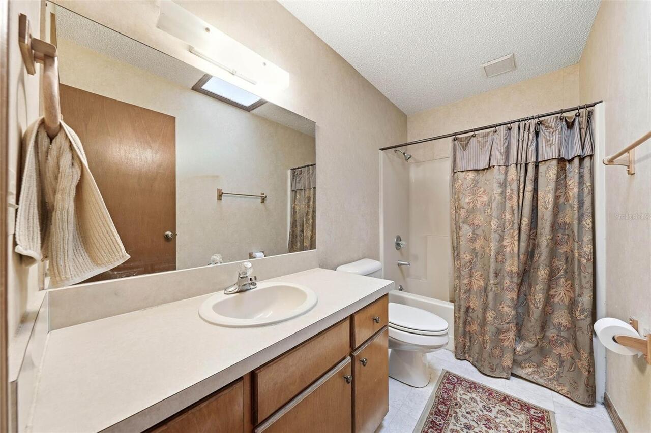 Listing Photo 18