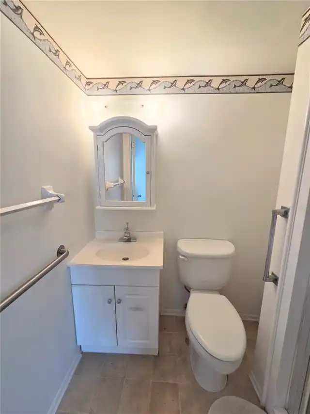 Listing Photo 12