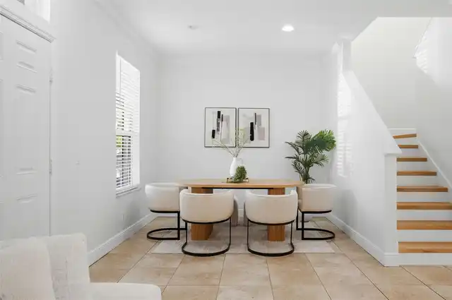 Listing Photo 8