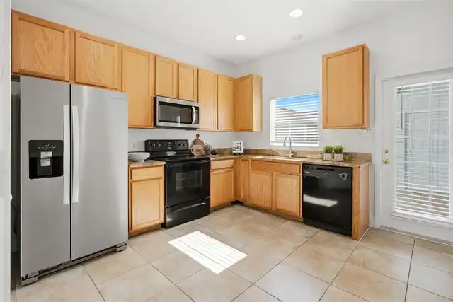 Listing Photo 16