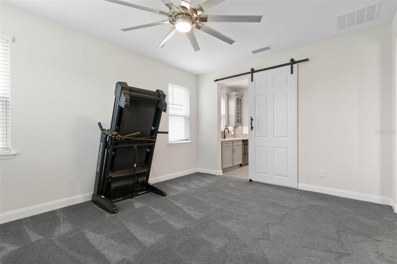 Listing Photo 14